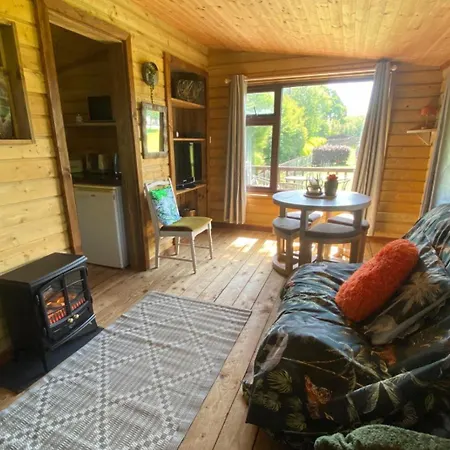 Lakeside - - Sleeps 4 Castlemartyr